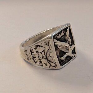 VINTAGE STERLING SILVER EAGLE RING, SIZE 8,11 GRAMS